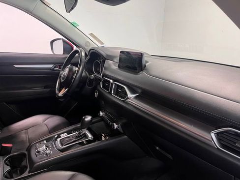 Used 2019 MAZDA CX-5 Touring image 10