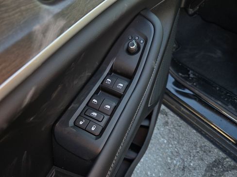New 2026 Jeep Grand Cherokee Limited w/ Limited Altitude Package AWD/4WD image 11