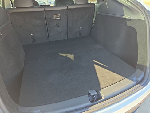 Used 2024 Tesla Model Y image 25