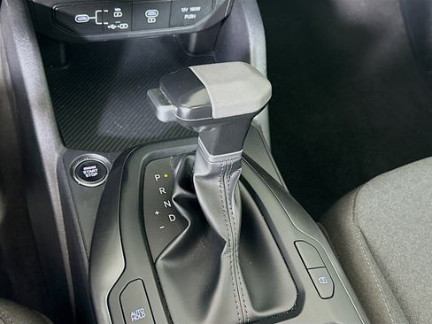 Used 2025 Kia K4 LXS image 24