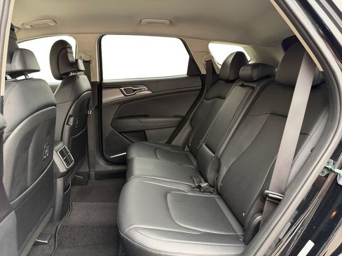 Used 2023 Kia Sportage EX FWD image 19