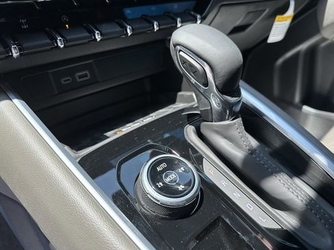 New 2025 Chevrolet Colorado ZR2 w/ Technology Package image 25