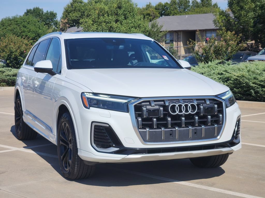 Used 2025 Audi Q7 3.0T Premium Plus AWD/4WD image 3