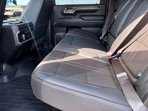 Certified 2024 Chevrolet Silverado 2500 High Country w/ High Country Premium Package image 26