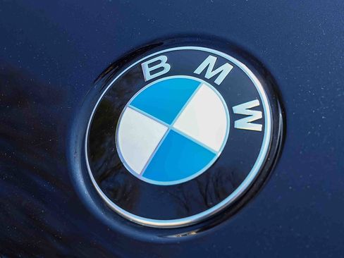 Used 2023 BMW 530i xDrive w/ M Sport Package image 32