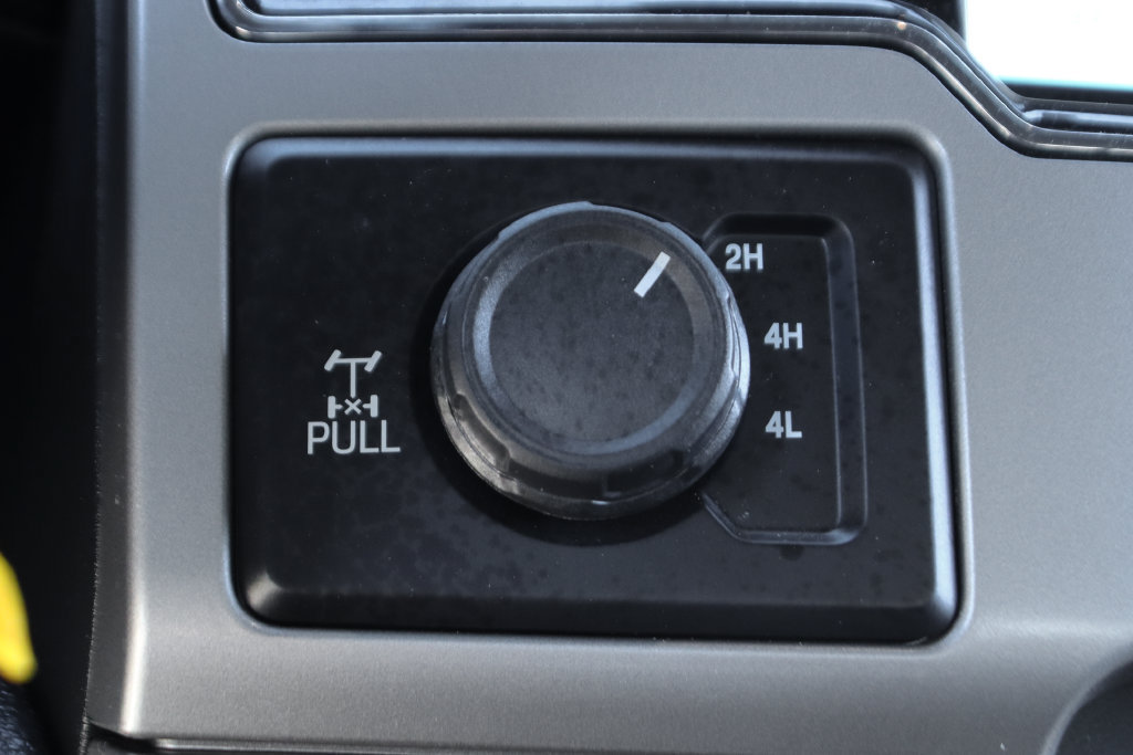 Used 2022 Ford F250 Lariat w/ Black Appearance Package AWD/4WD image 33