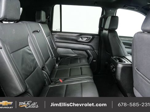 Used 2024 Chevrolet Suburban LT image 22