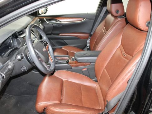 Used 2019 Cadillac XTS Premium Luxury FWD image 17