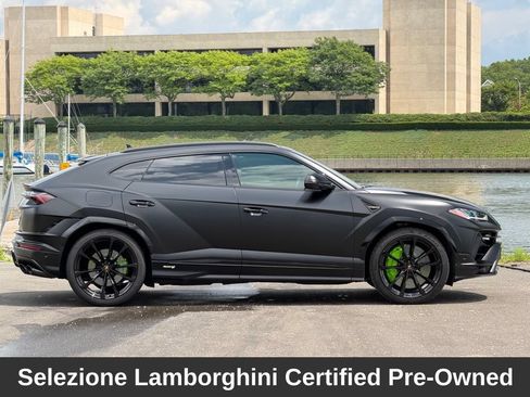 Used 2024 Lamborghini Urus S AWD/4WD image 6