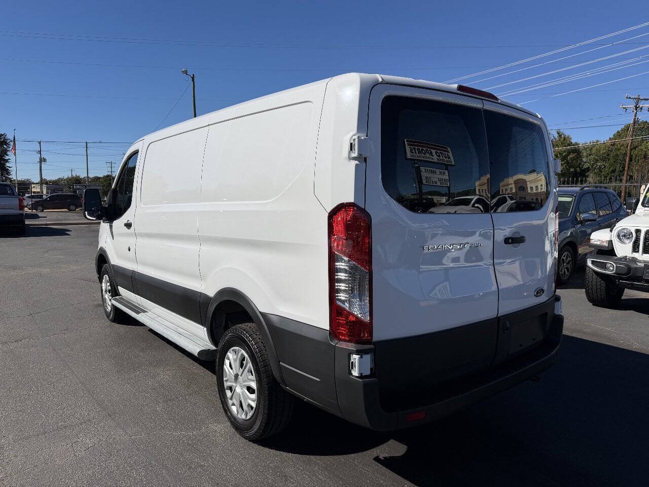 Used 2025 Ford Transit 250 Low Roof w/ Exterior Upgrade Package RWD image 7