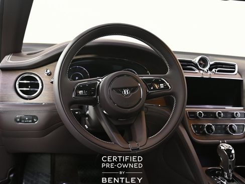 Used 2024 Bentley Bentayga Extended Wheelbase image 12