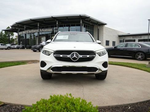 Used 2026 Mercedes-Benz GLC 300 4MATIC image 2
