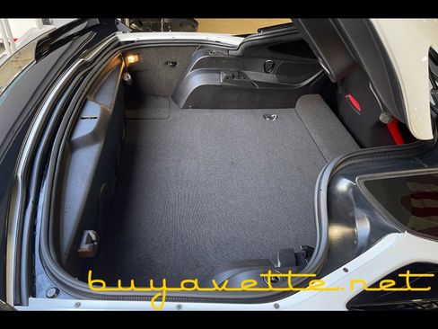 Used 2016 Chevrolet Corvette Z06 w/ 3LZ Preferred Equipment Group RWD image 46