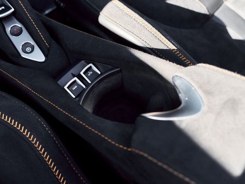 Used 2024 McLaren 750S Spider image 65