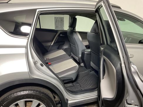 Used 2014 Toyota RAV4 Limited w/ Technology Package AWD/4WD image 34