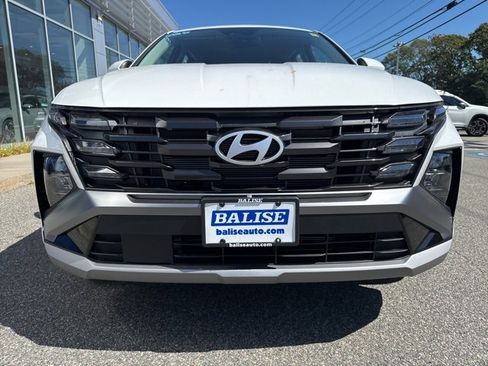 New 2025 Hyundai Tucson SE image 2
