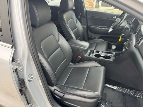 Used 2021 Kia Sportage S image 18