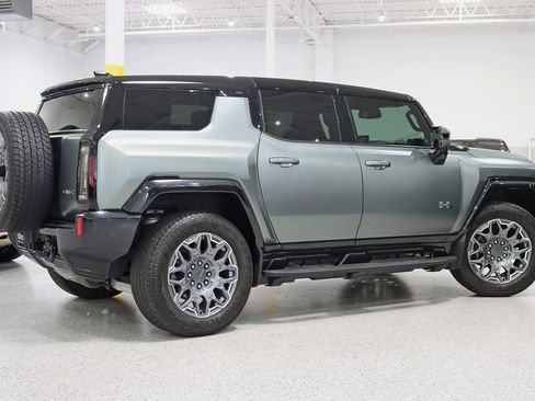 Used 2024 GMC Hummer EV 3X AWD/4WD image 9