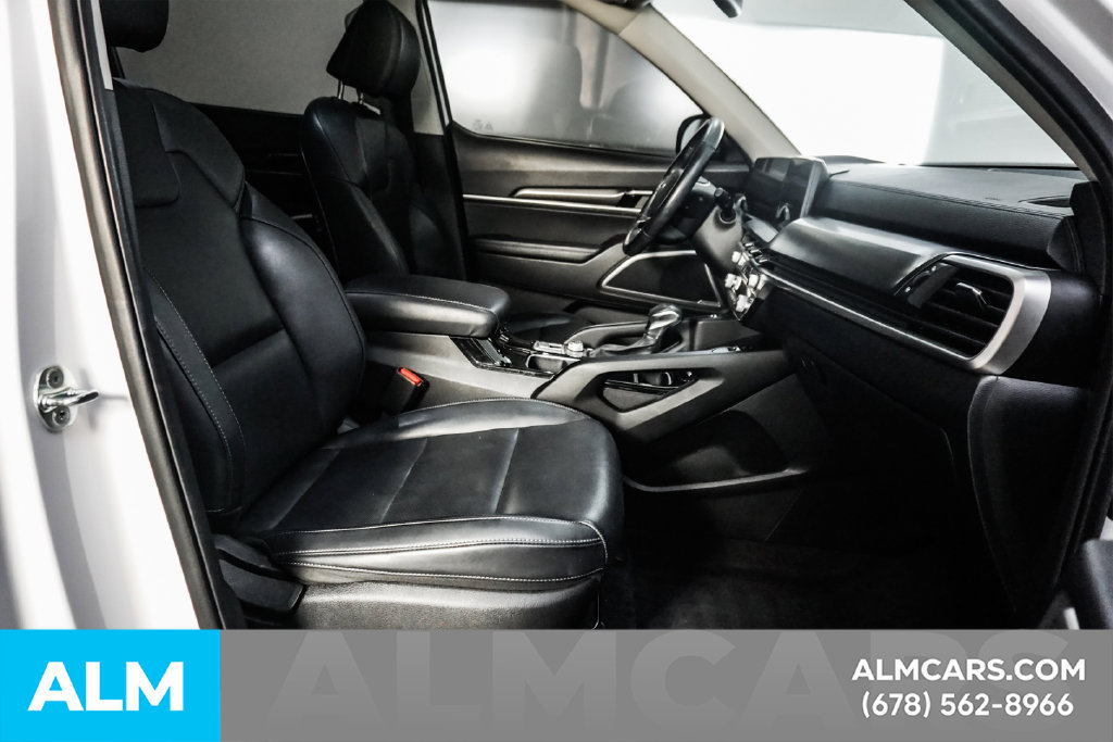 Used 2024 Kia Telluride S w/ S Sunroof Package FWD image 17