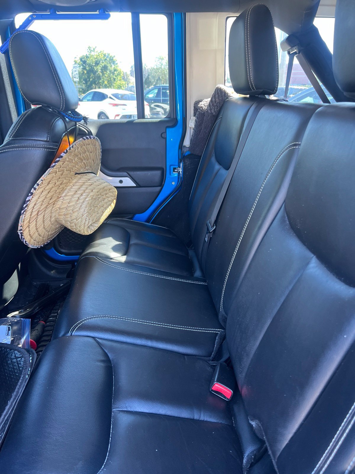 Used 2014 Jeep Wrangler Unlimited Sahara AWD/4WD image 13