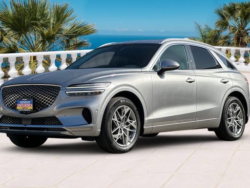 Used 2023 Genesis GV70 2.5T w/ Advanced Package image 9