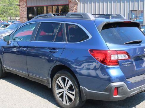 Used 2019 Subaru Outback 2.5i Limited AWD/4WD image 5