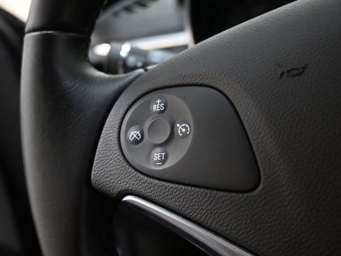 Used 2018 Chevrolet Impala LT FWD image 24