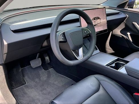 Used 2025 Tesla Model 3 Long Range RWD image 12