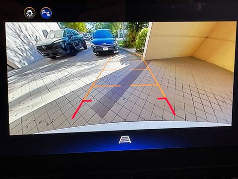 Used 2025 Chevrolet Equinox LT image 17