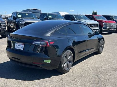 Used 2023 Tesla Model 3 Standard Range RWD image 3