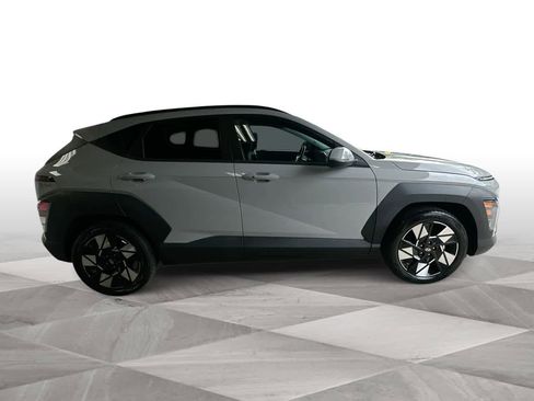 Used 2024 Hyundai Kona SEL FWD image 9