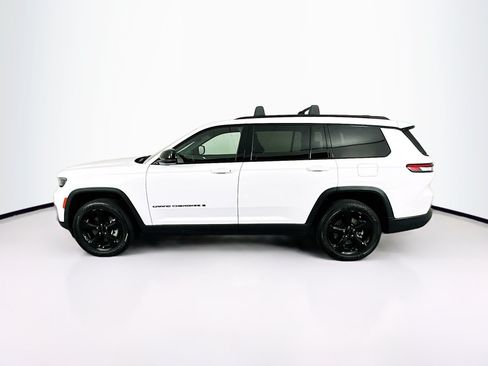 Used 2023 Jeep Grand Cherokee L Laredo AWD/4WD image 4