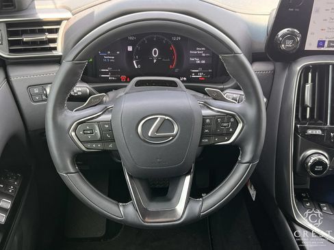 Used 2026 Lexus LX 600 4WD w/ Appearance Package image 11