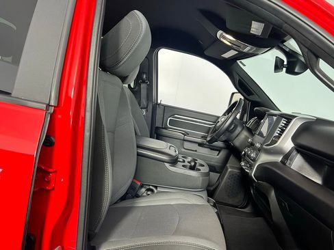 Used 2024 RAM 2500 Big Horn w/ Bed Utility Group image 27