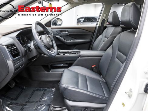 Used 2023 Nissan Rogue SL w/ SL Premium Package image 22