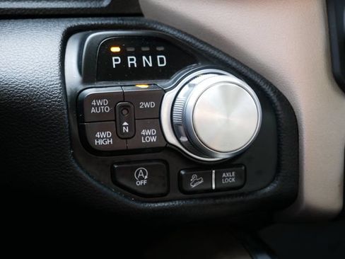 Used 2022 RAM 1500 Laramie AWD/4WD image 25