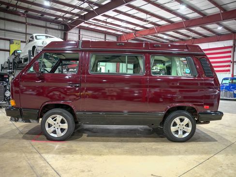 Used 1990 Volkswagen Vanagon Multi-Van image 4
