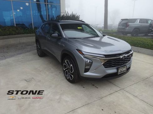 New 2026 Chevrolet Trax RS w/ Driver Confidence Package image 1