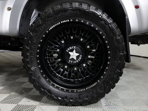 Used 2023 Ford F450 Limited w/ FX4 Off-Road Package image 53