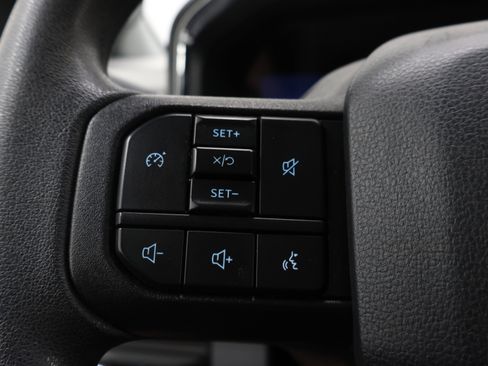 Used 2025 Ford F350 XLT w/ Black Appearance Package AWD/4WD image 15