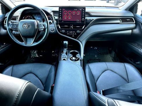 Used 2022 Toyota Camry XSE FWD image 28