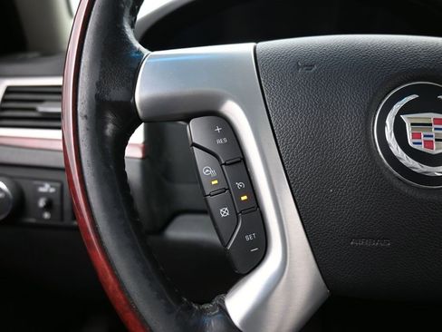 Used 2014 Cadillac Escalade ESV Premium image 51