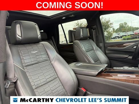 Used 2022 Cadillac Escalade Sport Platinum w/ Heavy-Duty Trailer Package AWD/4WD image 35