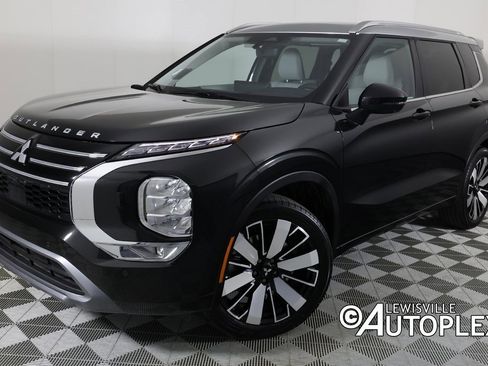 Used 2025 Mitsubishi Outlander AWD image 1