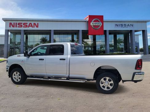 Used 2026 RAM 2500 Big Horn AWD/4WD image 4