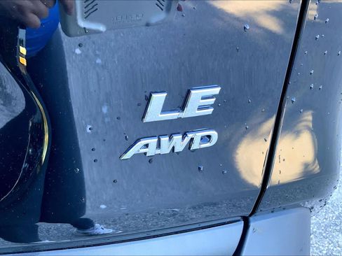 Used 2024 Toyota RAV4 LE AWD/4WD image 10