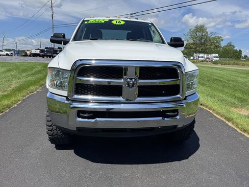 Used 2016 RAM 2500 Tradesman w/ Chrome Appearance Group AWD/4WD image 9
