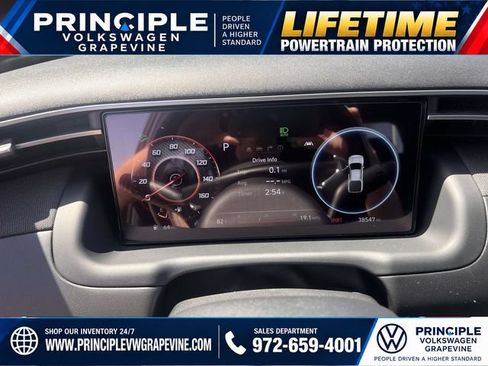 Used 2022 Hyundai Santa Cruz Limited AWD/4WD image 16