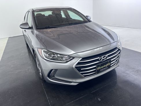 Used 2017 Hyundai Elantra Value Edition image 3