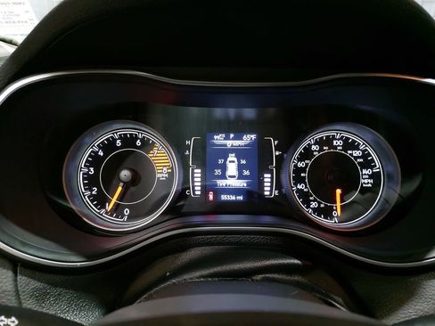 Used 2021 Jeep Cherokee Latitude Lux image 20